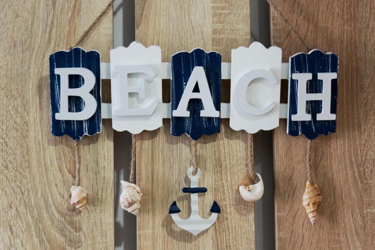 Kazeboo Beach Apartment Năvodari Екстериор снимка